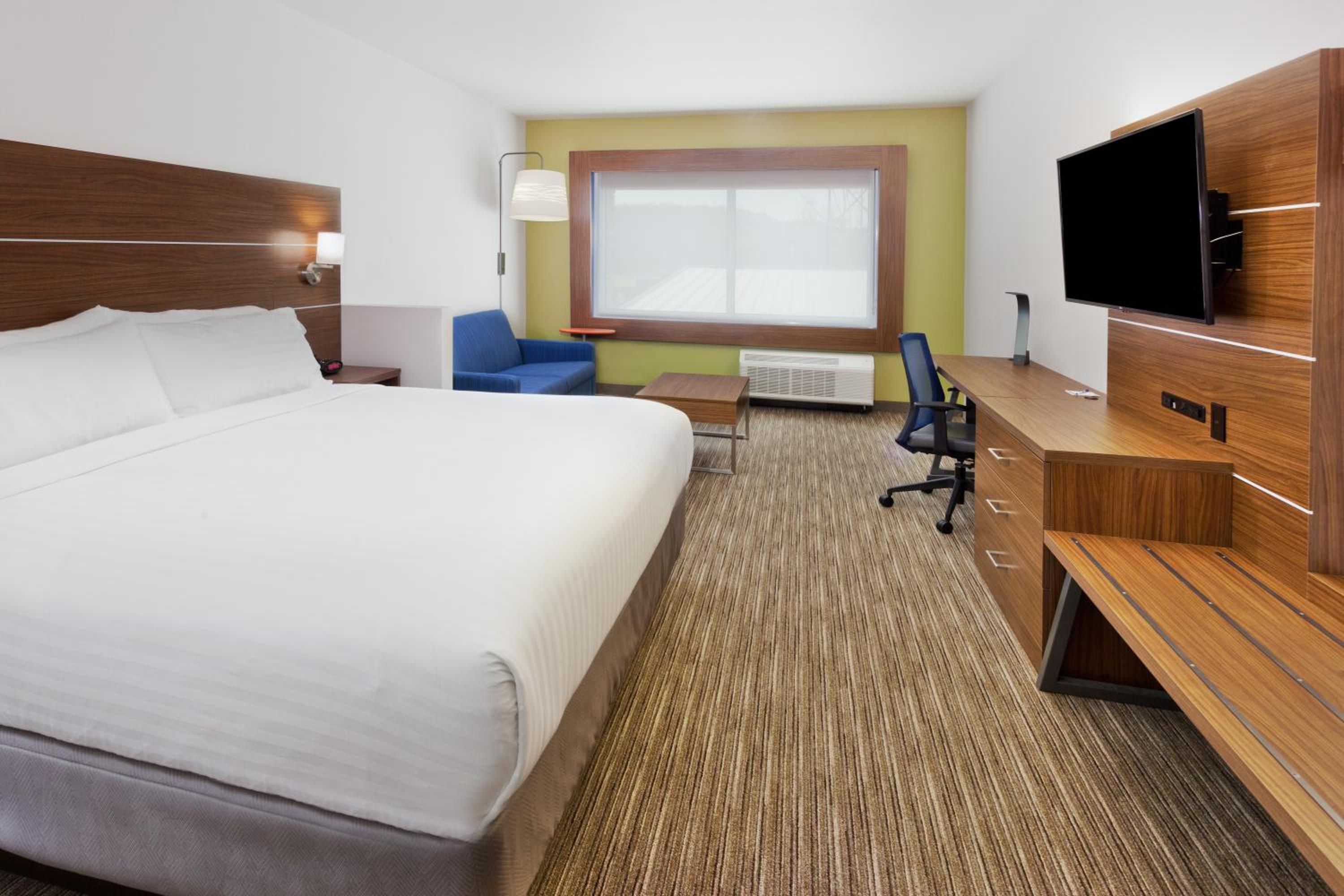 holiday inn express and suites cartersville by ihg