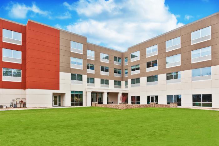 holiday inn express and suites cartersville by ihg