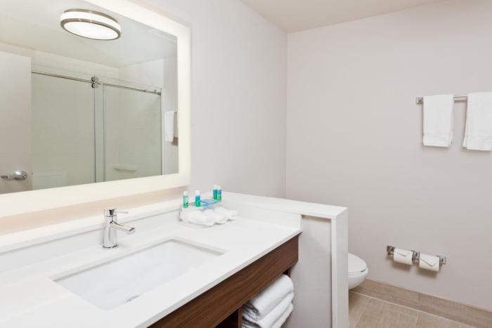 holiday inn express and suites cartersville by ihg