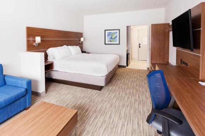 holiday inn express and suites cartersville by ihg