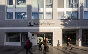 holiday inn express dublin city centre by ihg