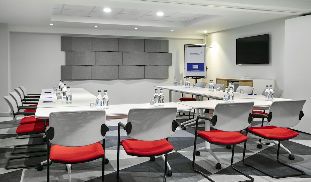 holiday inn express dublin city centre by ihg