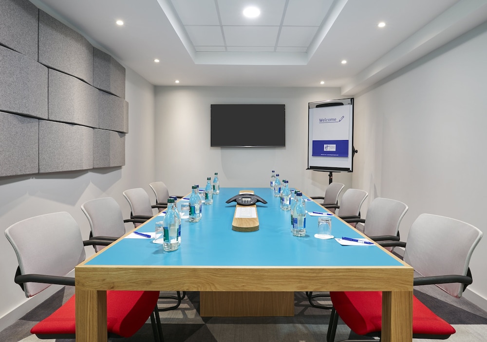 holiday inn express dublin city centre by ihg