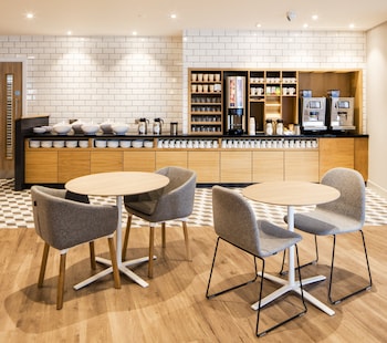 holiday inn express dublin city centre by ihg