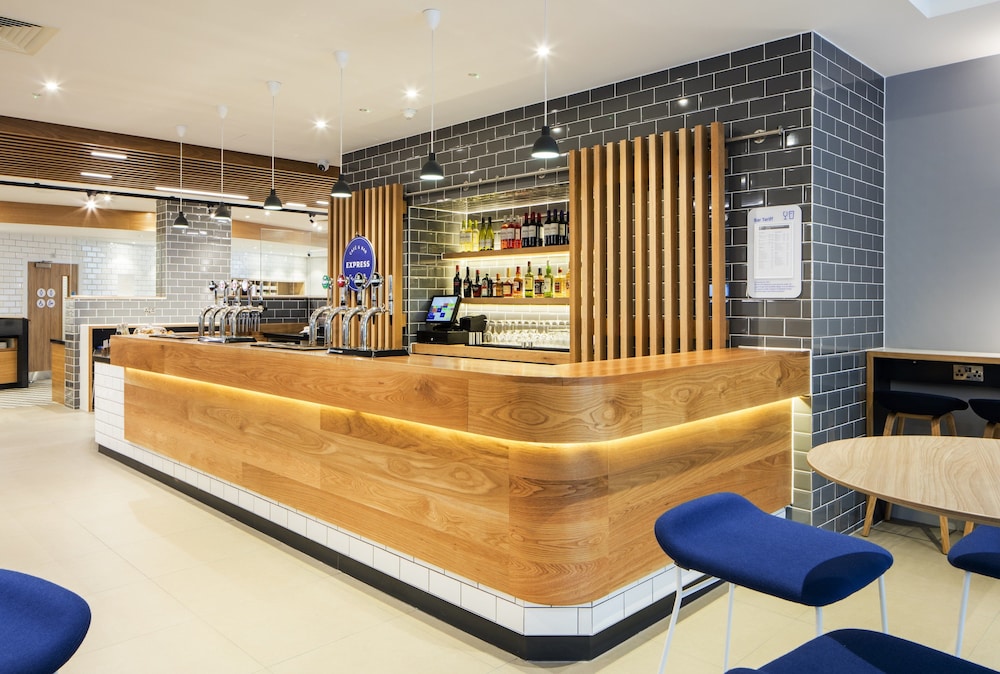 holiday inn express dublin city centre by ihg
