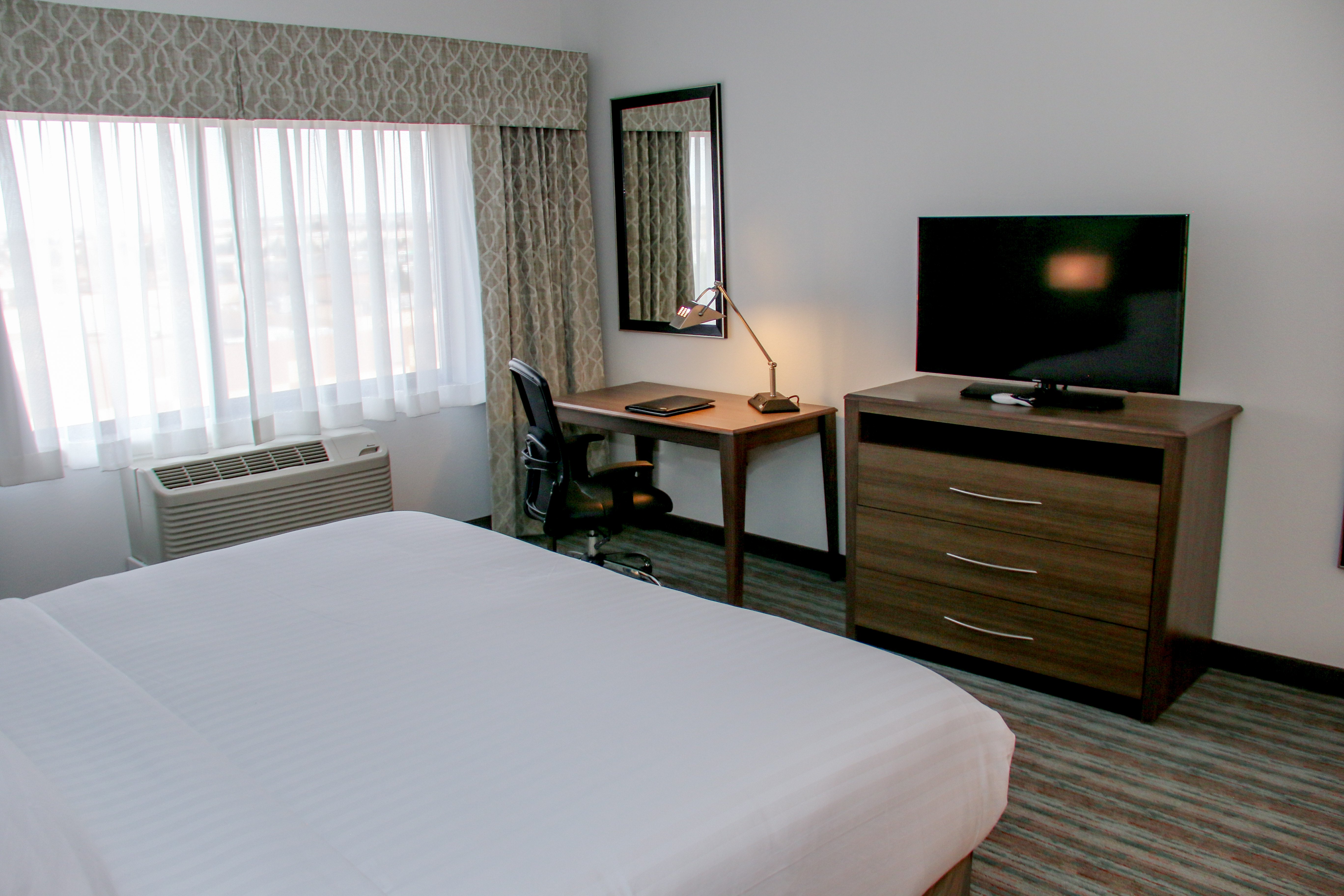 holiday inn and suites denver tech center centennial by ihg