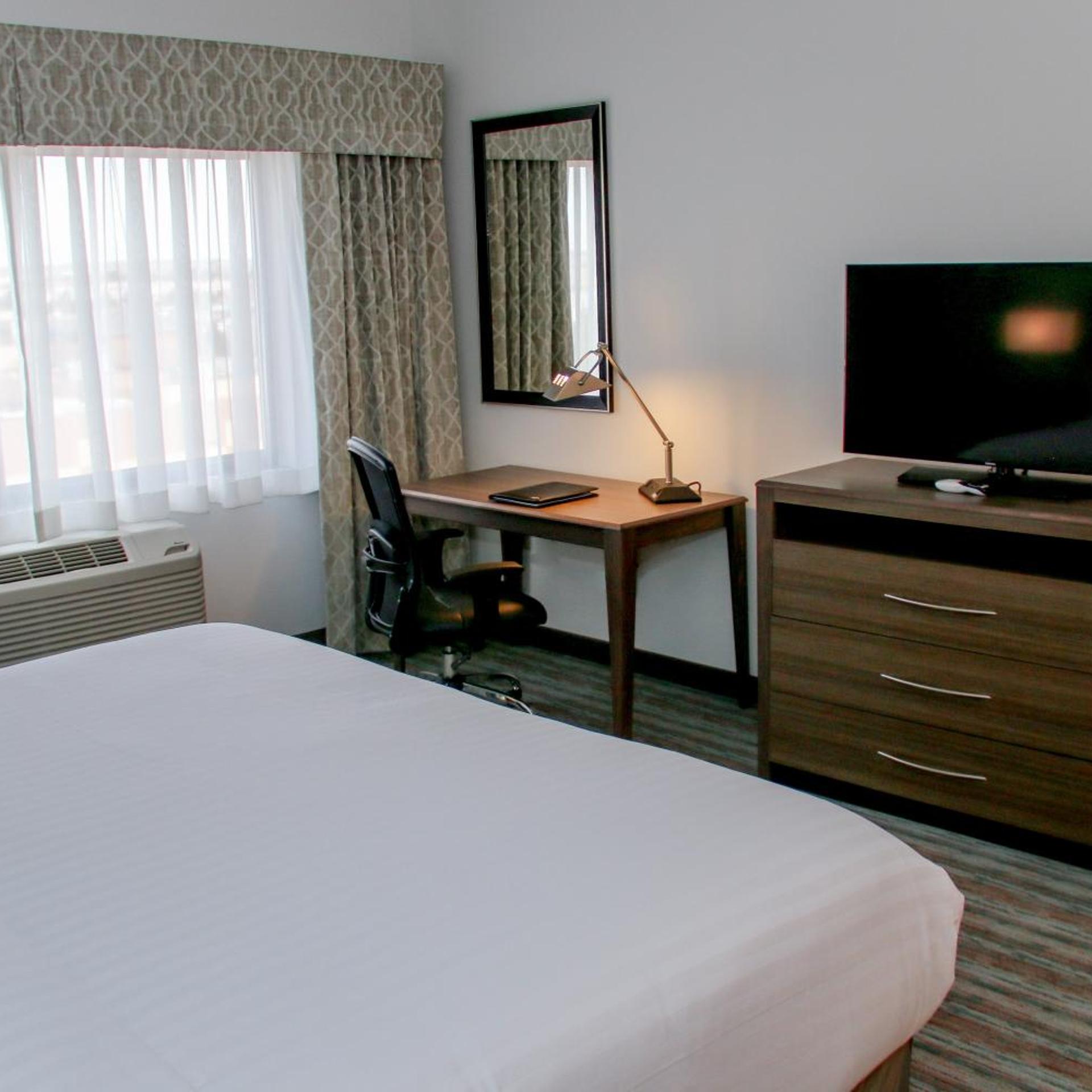holiday inn and suites denver tech center centennial by ihg