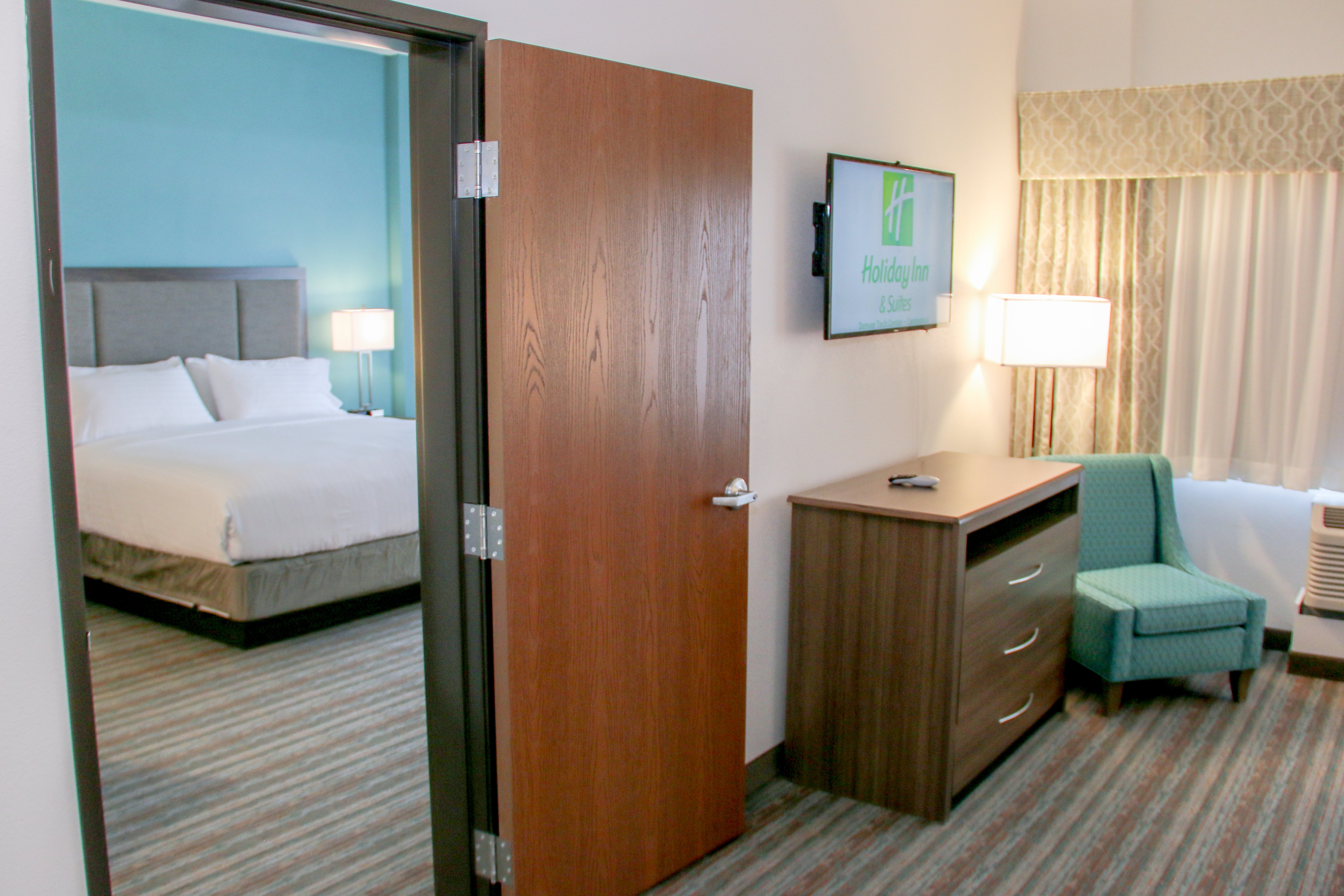 holiday inn and suites denver tech center centennial by ihg