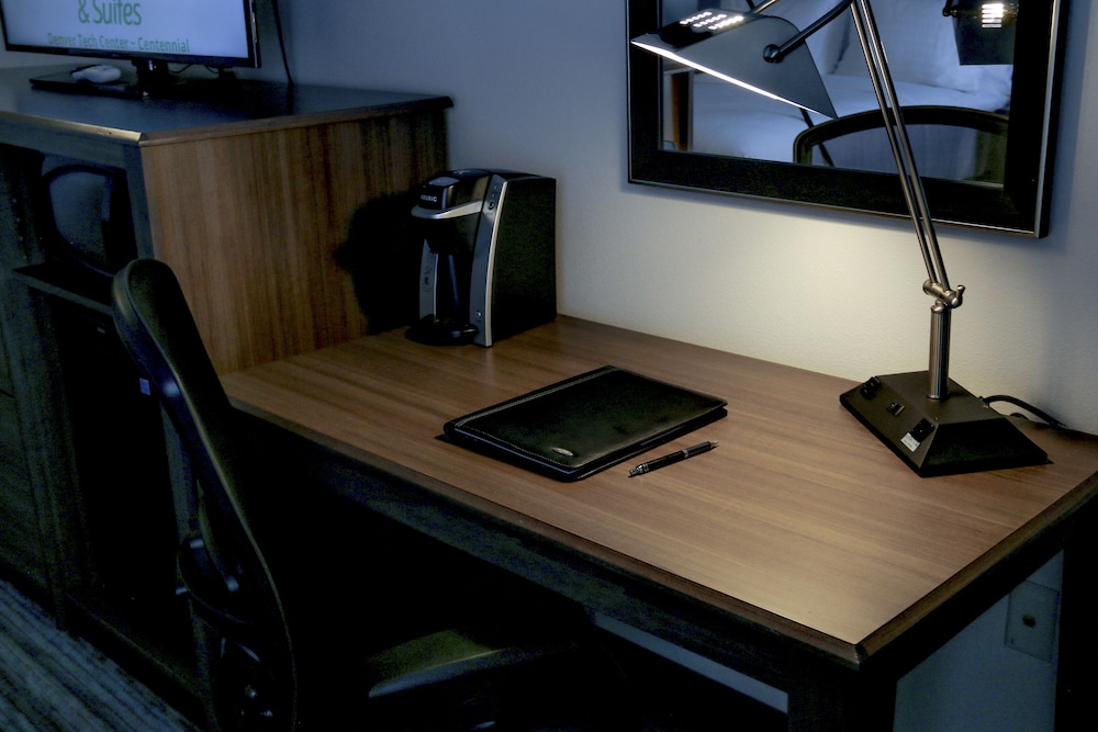 holiday inn and suites denver tech center centennial by ihg