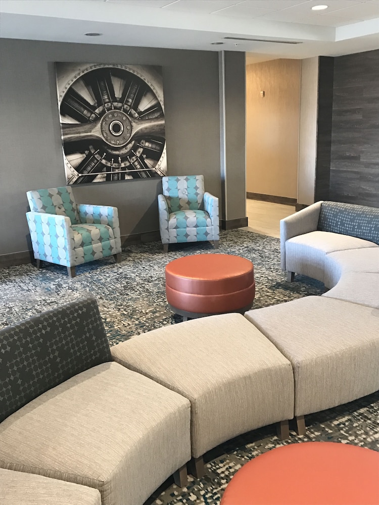 holiday inn and suites denver tech center centennial by ihg