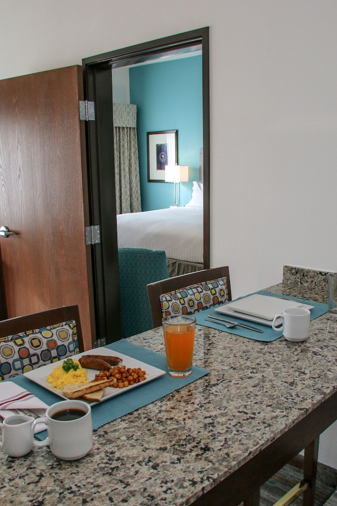holiday inn and suites denver tech center centennial by ihg