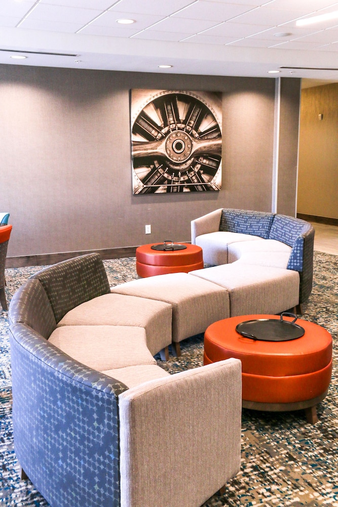 holiday inn and suites denver tech center centennial by ihg