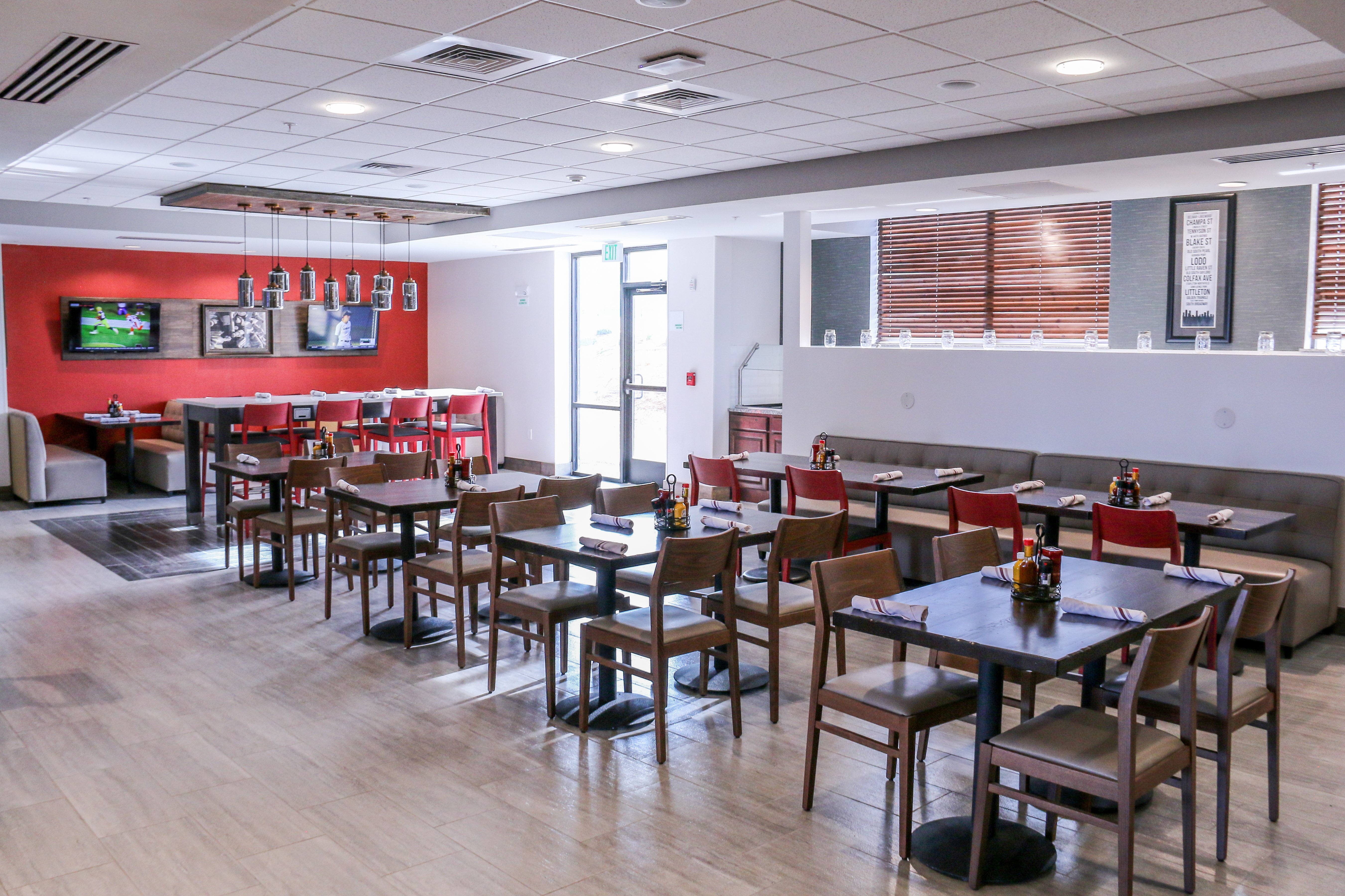 holiday inn and suites denver tech center centennial by ihg