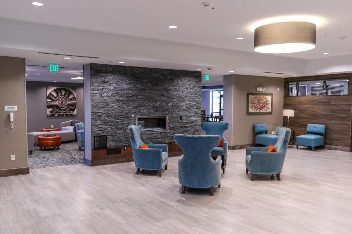holiday inn and suites denver tech center centennial by ihg