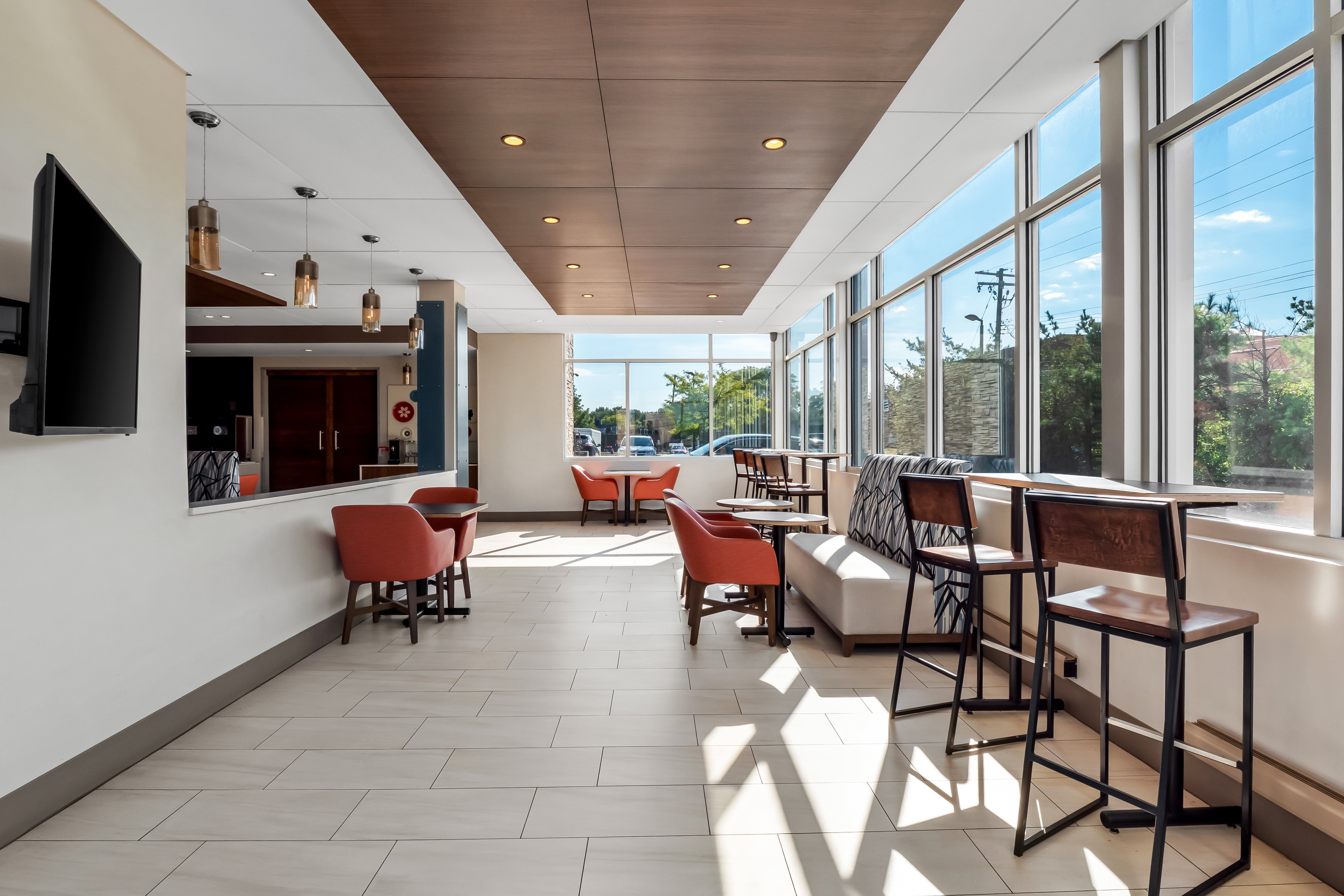 holiday inn express and suites detroit northwest livonia