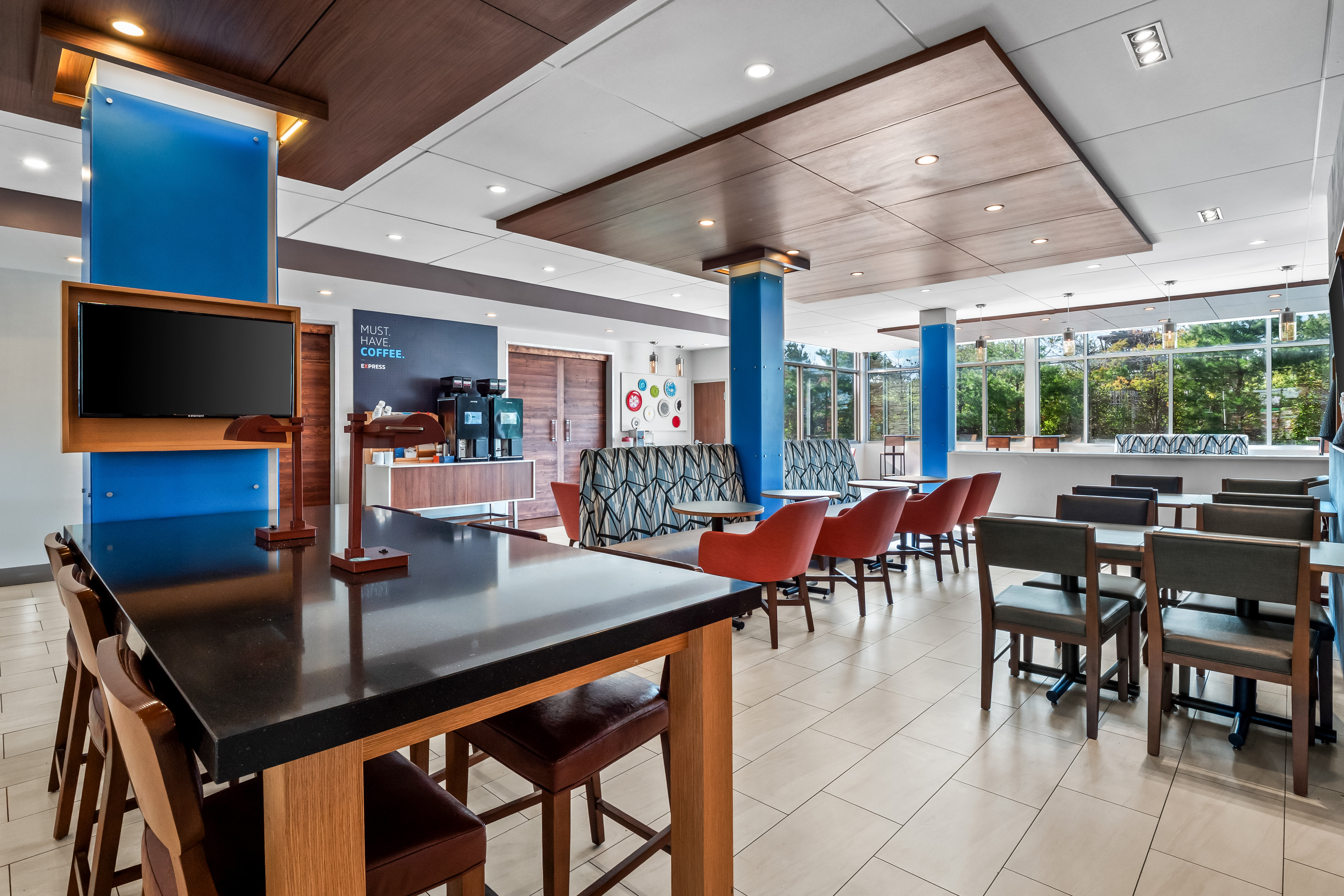 holiday inn express and suites detroit northwest livonia
