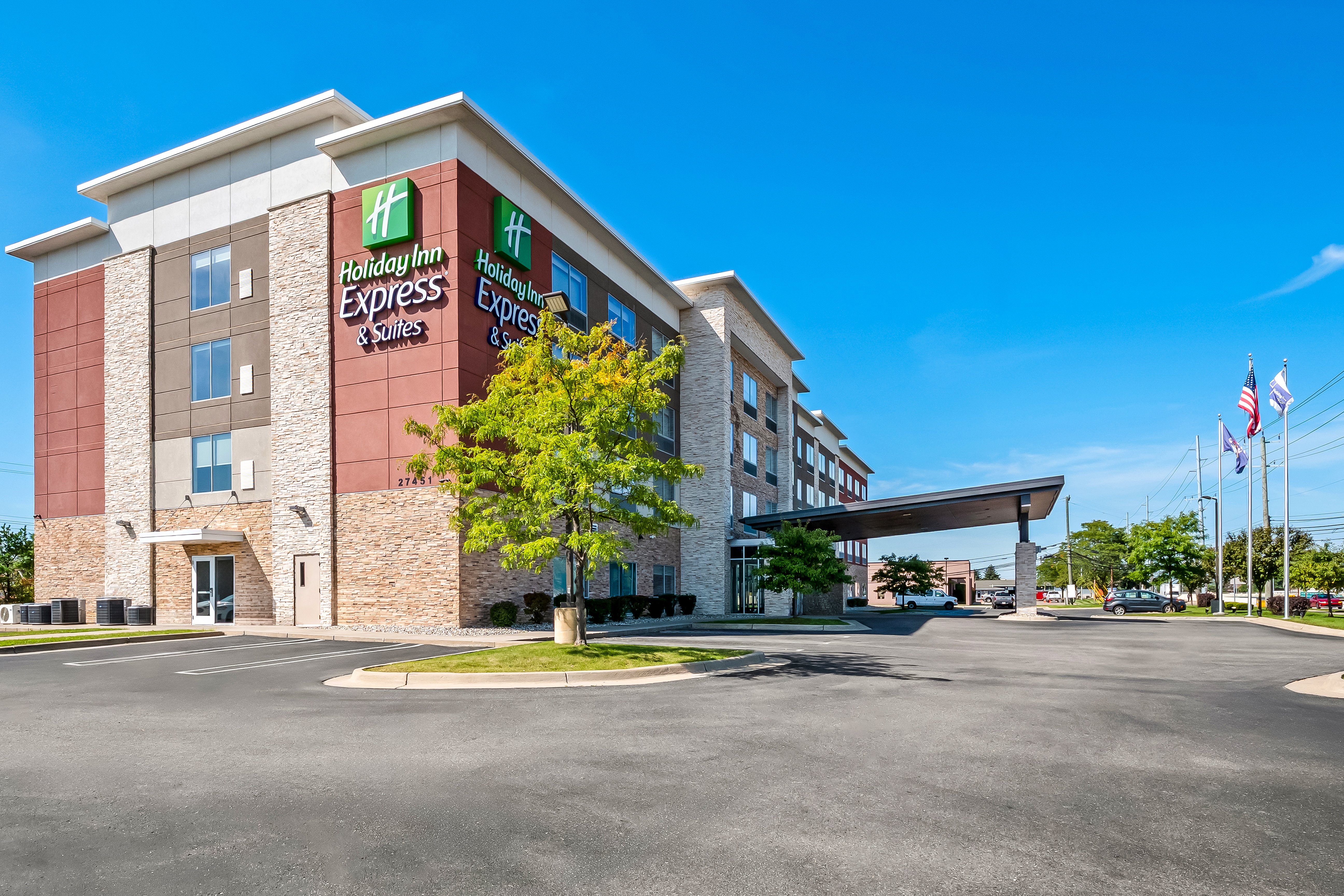 holiday inn express and suites detroit northwest livonia