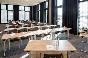 holiday inn frankfurt airport by ihg