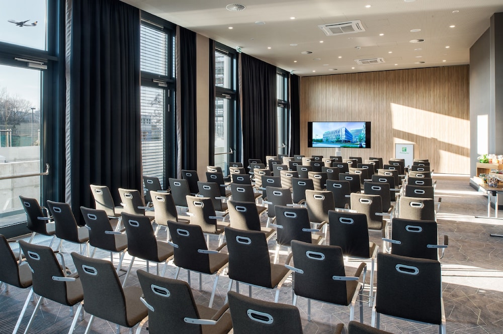 holiday inn frankfurt airport by ihg
