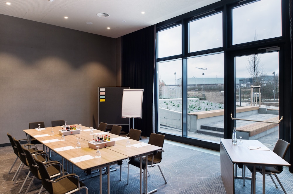 holiday inn frankfurt airport by ihg