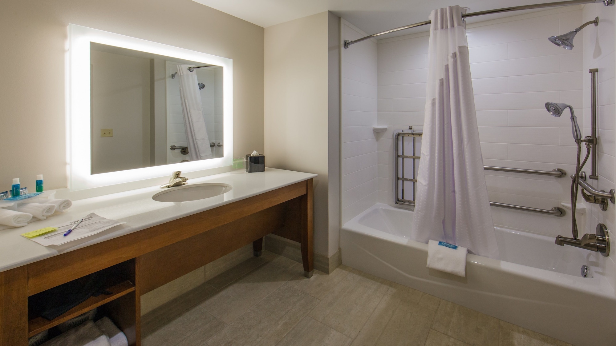 holiday inn express gatlinburg downtown by ihg