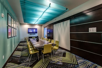 holiday inn express suites gatesville n ft hood
