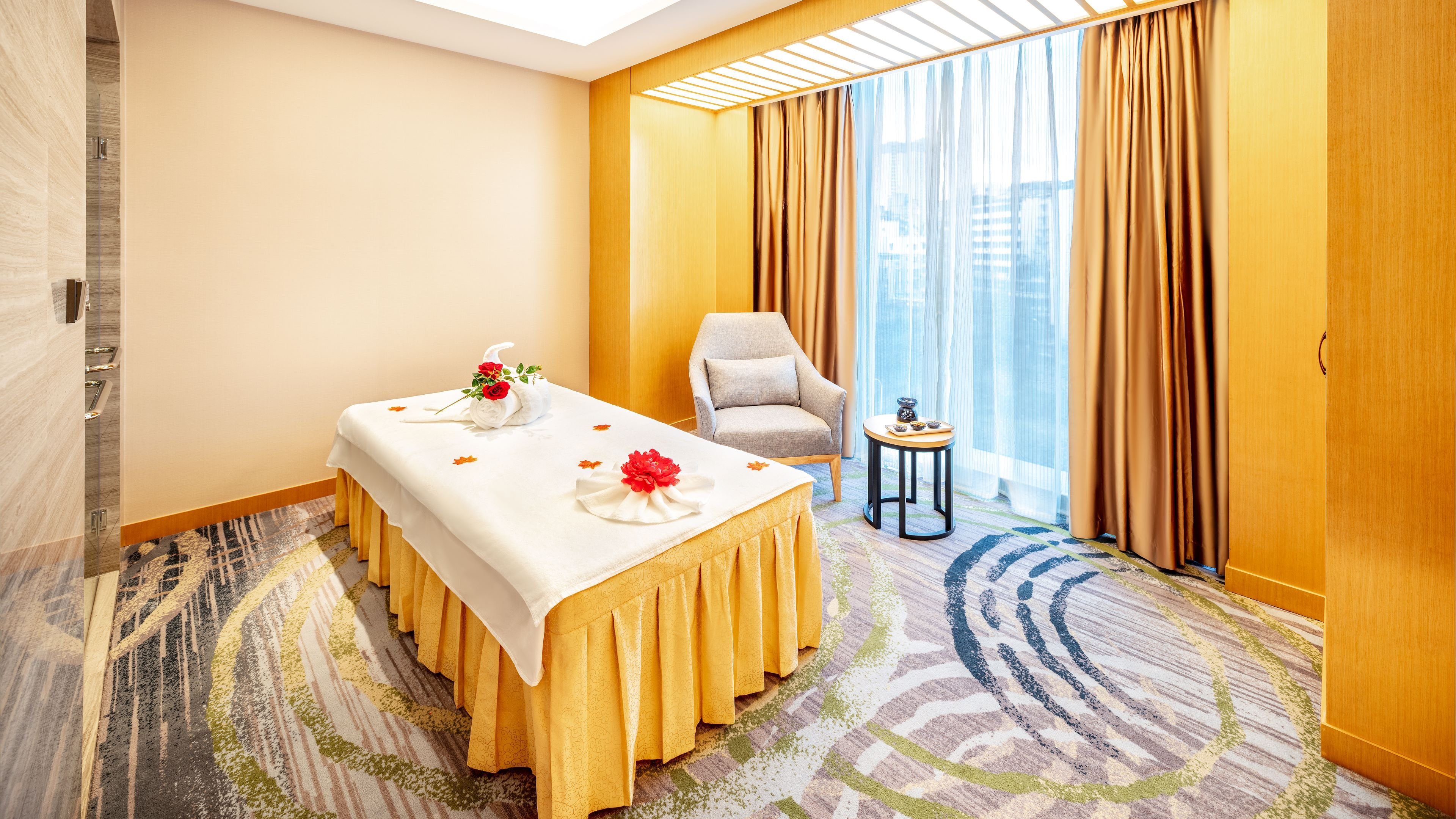 holiday inn neijiang riverside by ihg