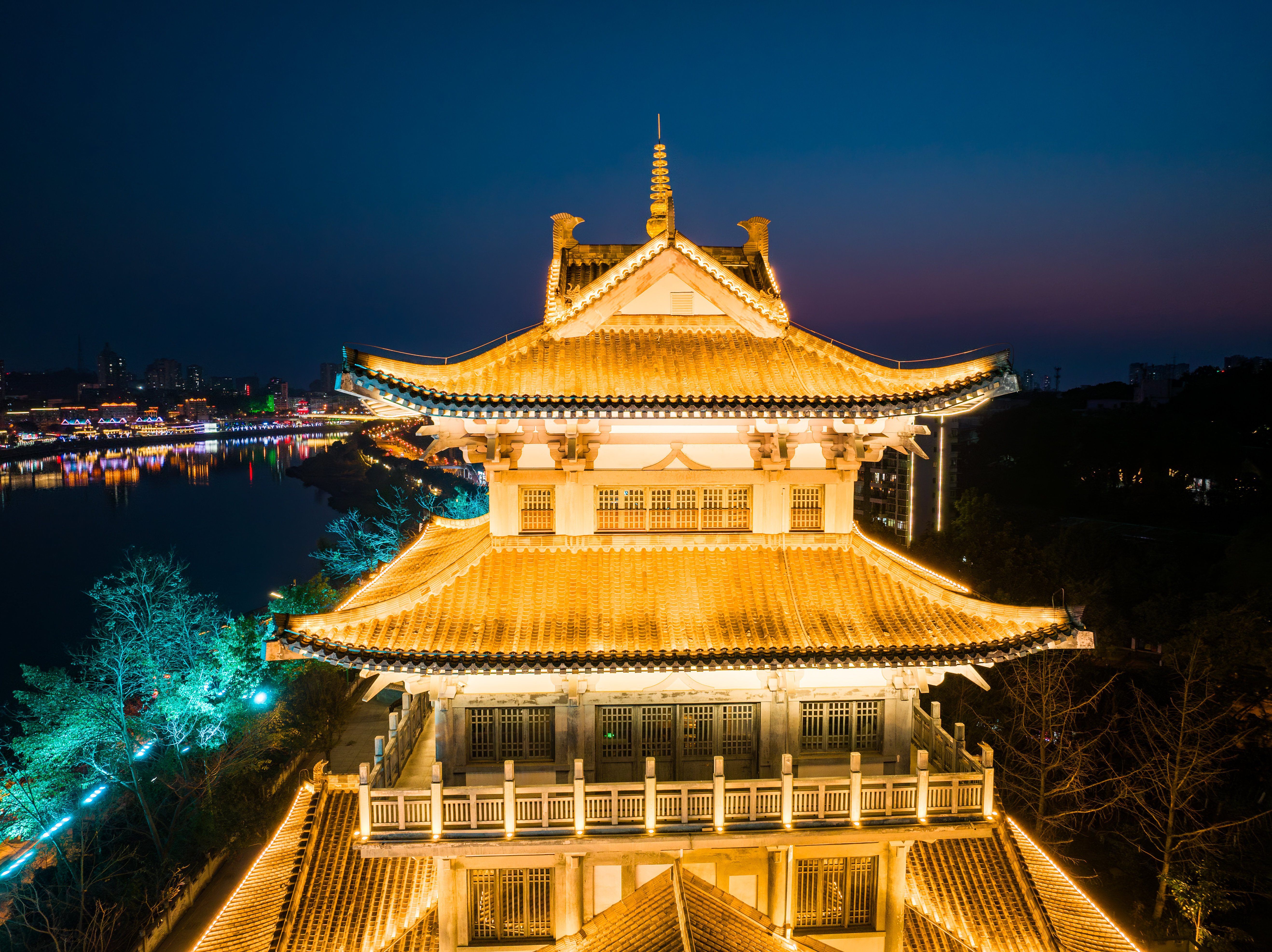 holiday inn neijiang riverside by ihg