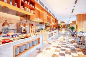 holiday inn neijiang riverside by ihg