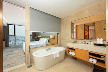 Holiday Inn Neijiang Riverside By Ihg,Sichuan>>Neijiang,4 star