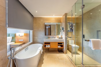 Holiday Inn Neijiang Riverside By Ihg,Sichuan>>Neijiang,4 star
