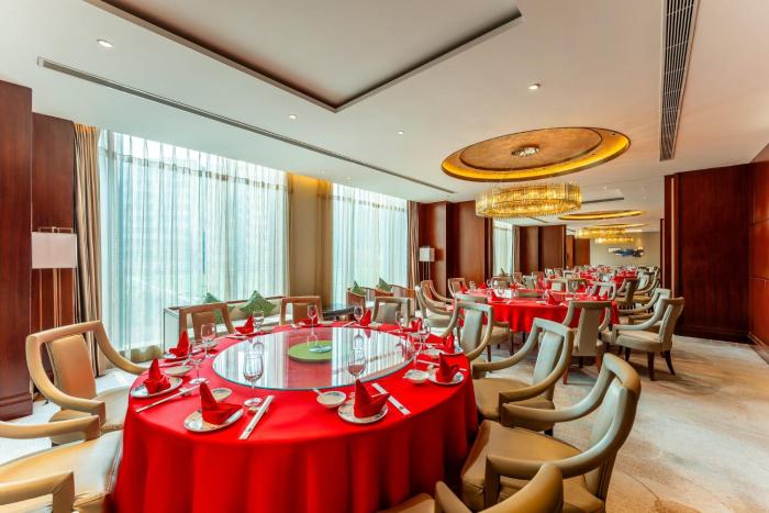 holiday inn neijiang riverside by ihg