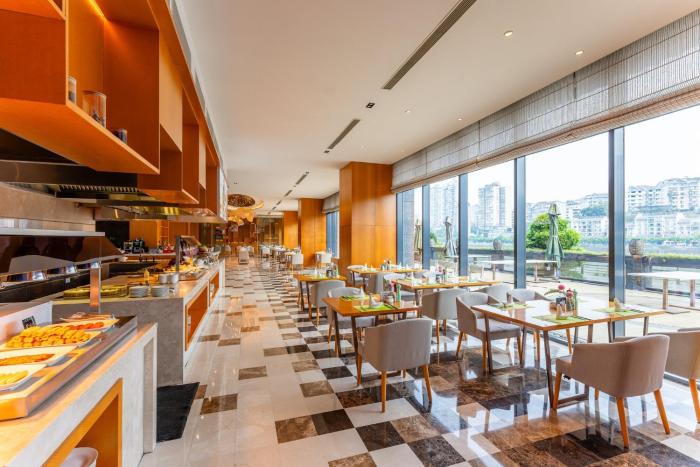 holiday inn neijiang riverside by ihg