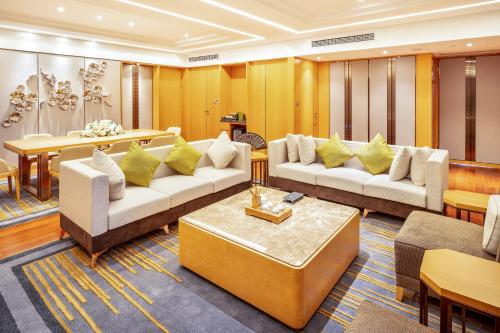 holiday inn neijiang riverside by ihg