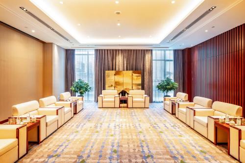 holiday inn neijiang riverside by ihg
