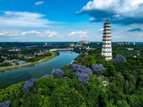 holiday inn neijiang riverside by ihg