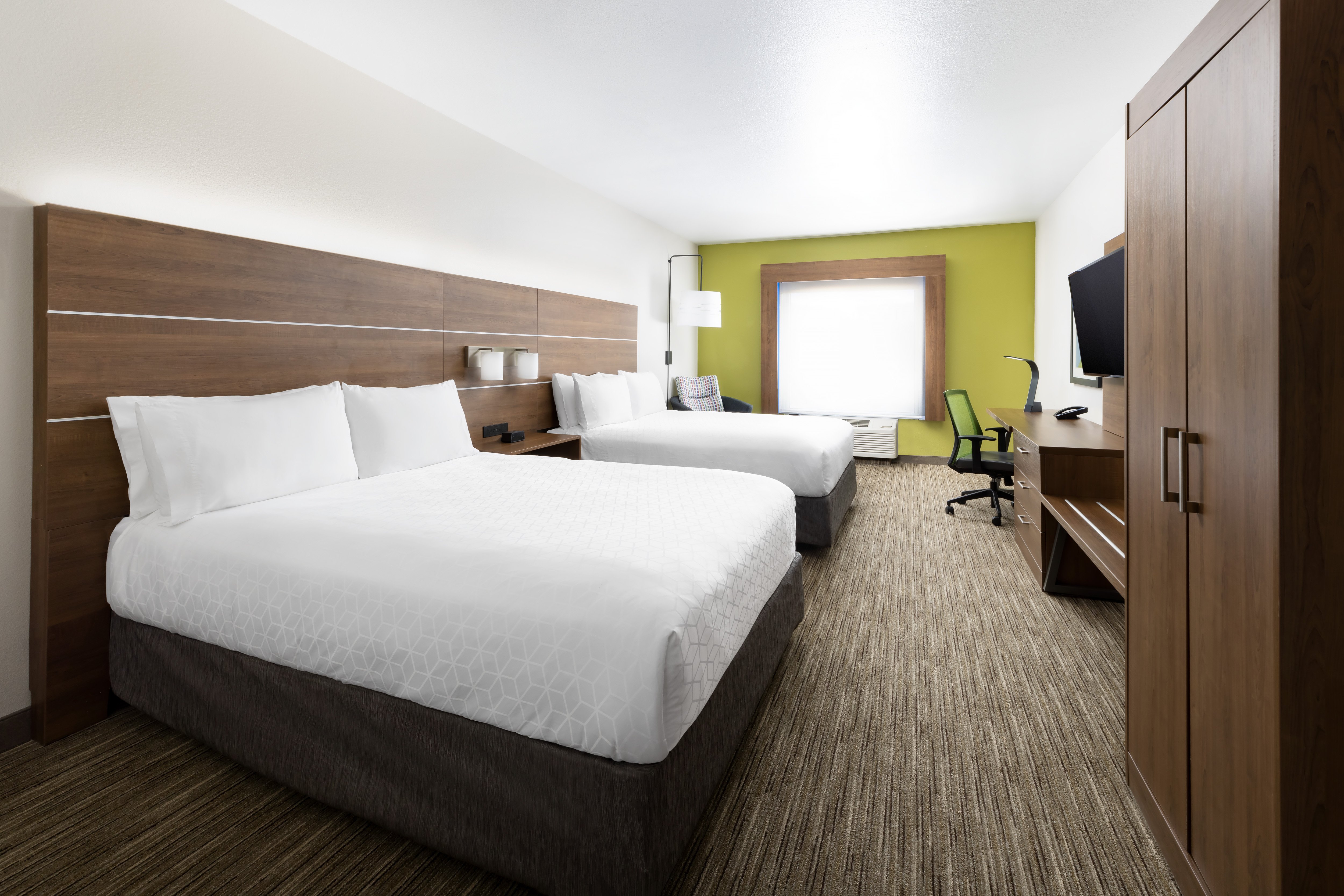holiday inn express and suites oakhurst yosemite park area