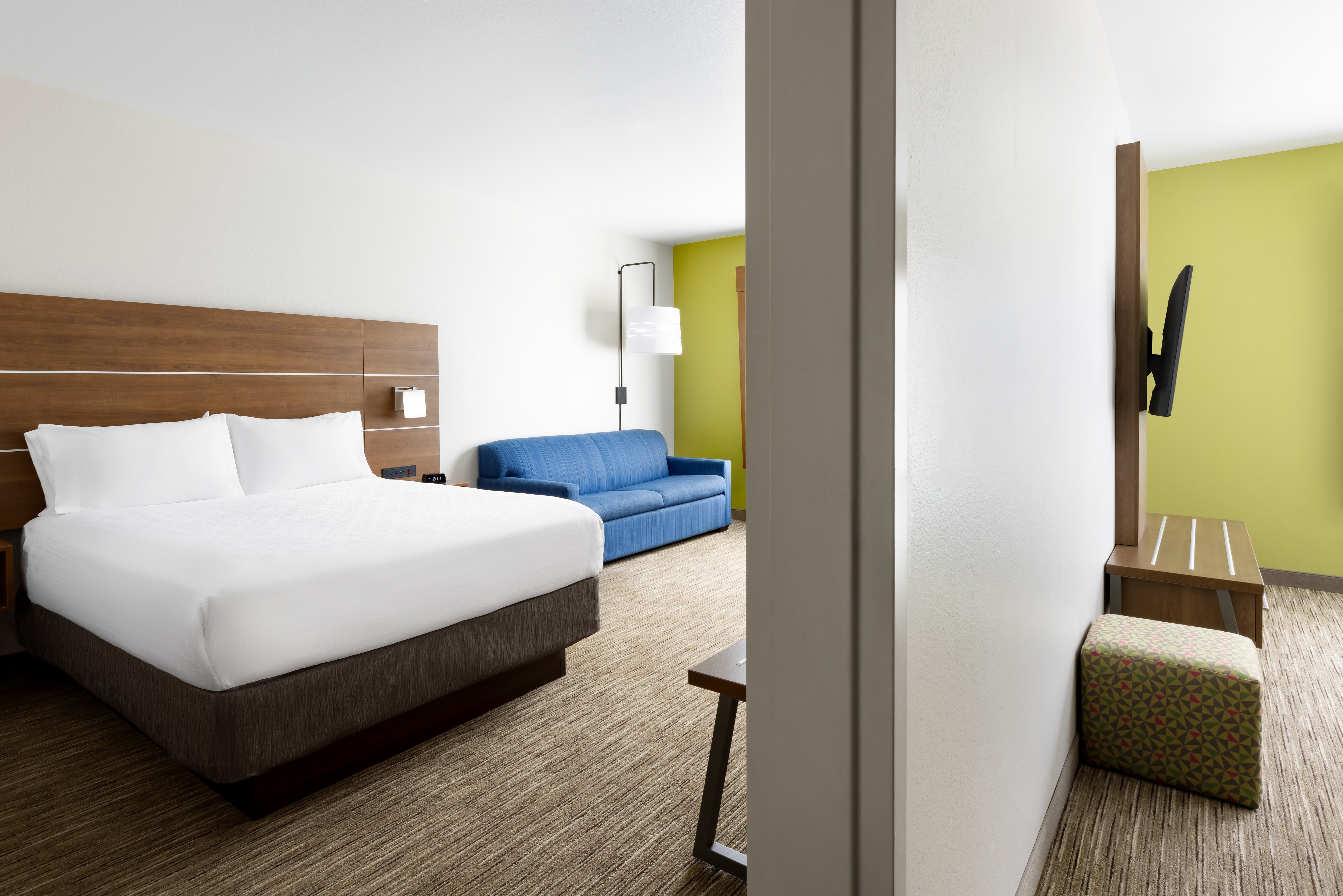 holiday inn express and suites oakhurst yosemite park area