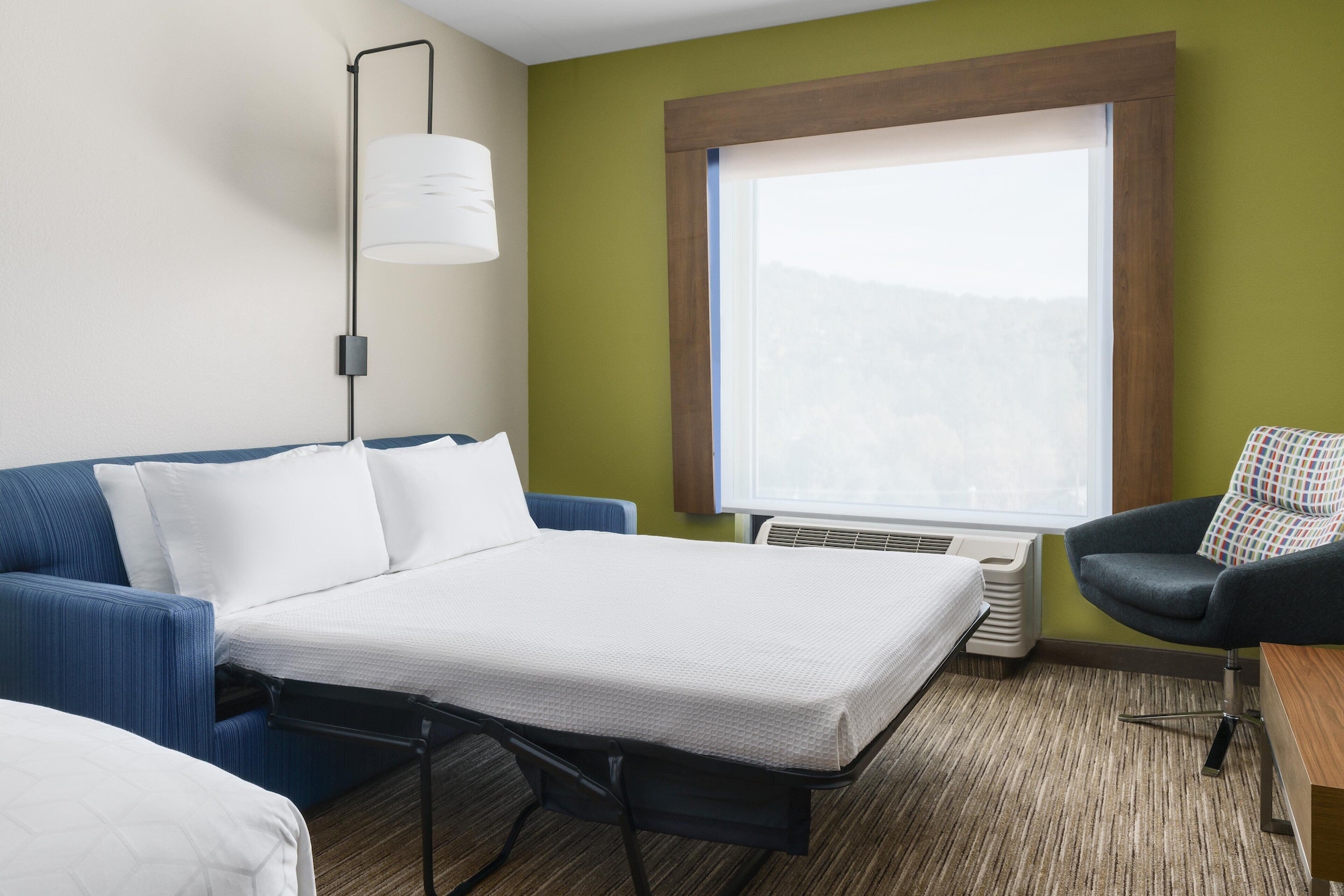 holiday inn express and suites oakhurst yosemite park area