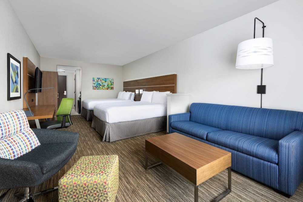 holiday inn express and suites oakhurst yosemite park area