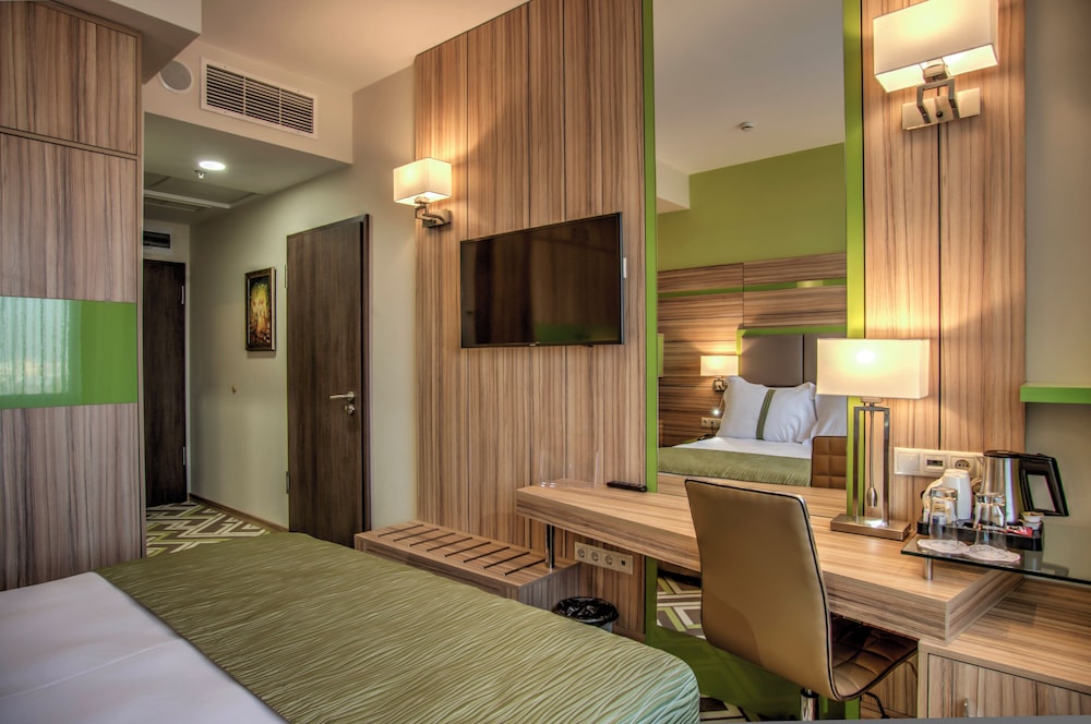 holiday inn plovdiv by ihg