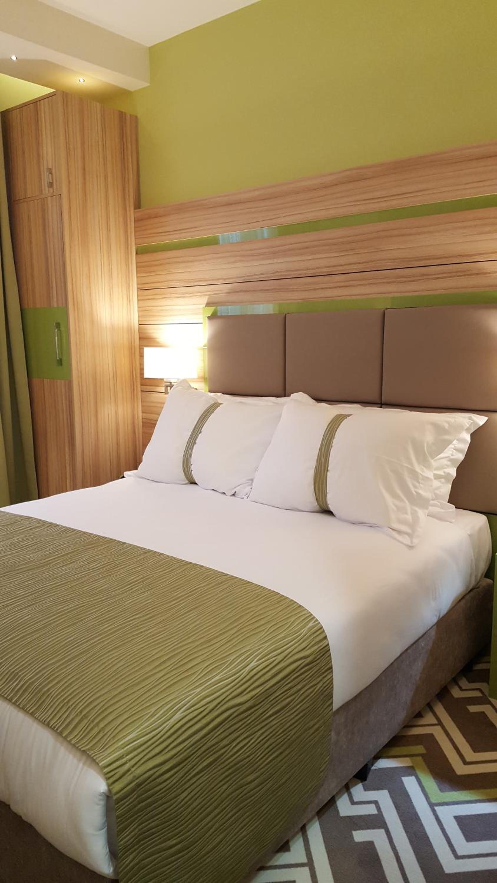 holiday inn plovdiv by ihg