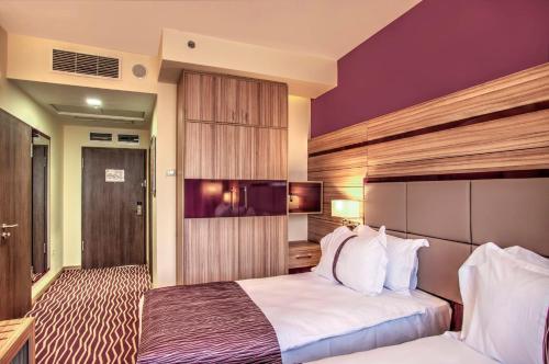 holiday inn plovdiv by ihg