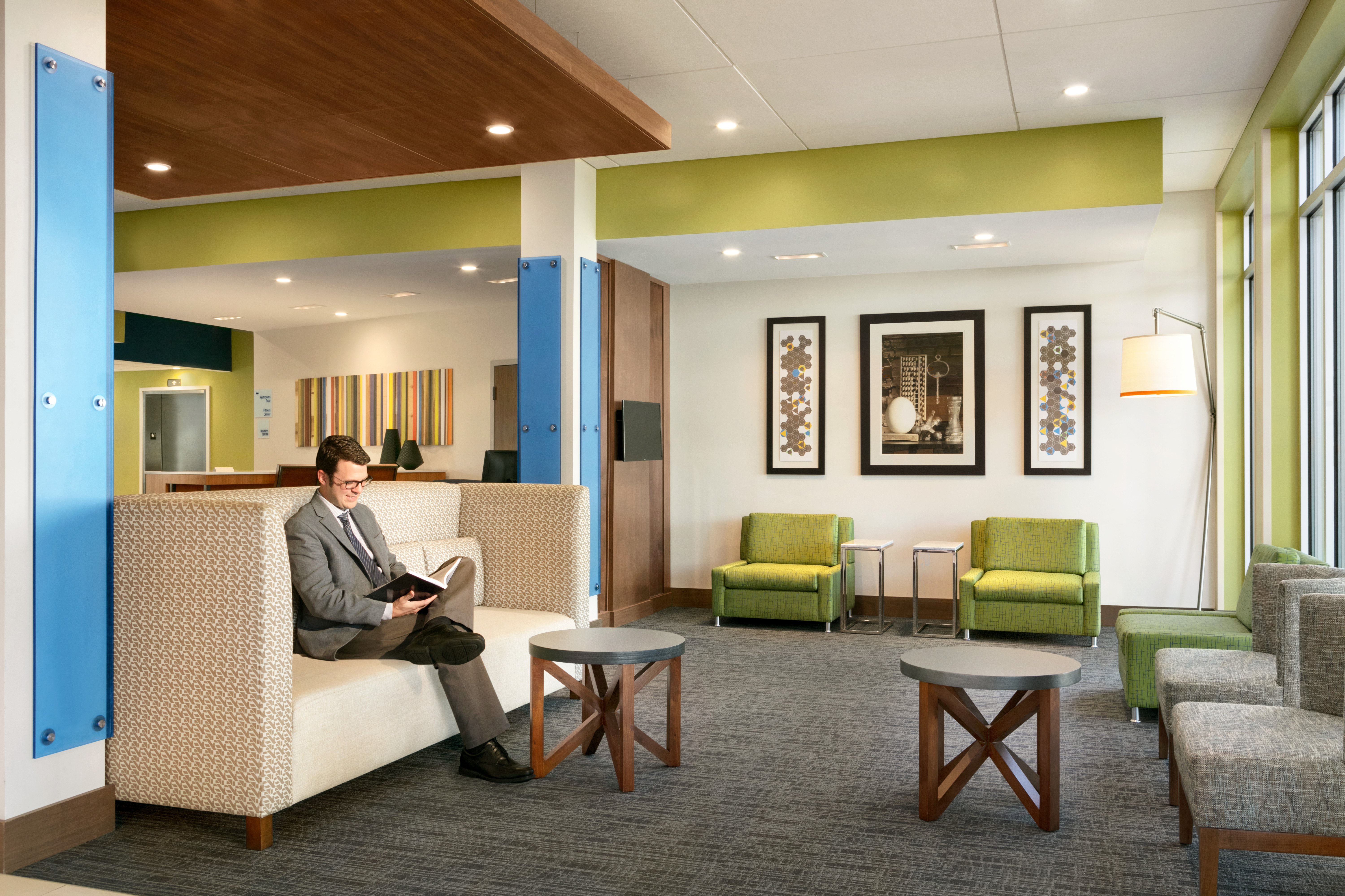 holiday inn express and suites salisbury by ihg