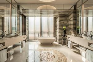 four seasons hotel dubai international financial centre