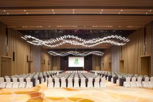 holiday inn suzhou huirong plaza by ihg
