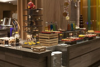 Holiday Inn Suzhou Huirong Plaza By Ihg,Taicang>>Suzhou,4 star