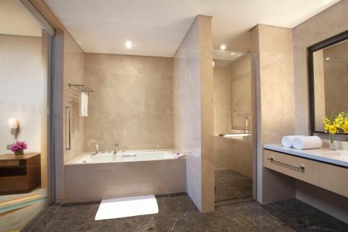 holiday inn suzhou huirong plaza by ihg