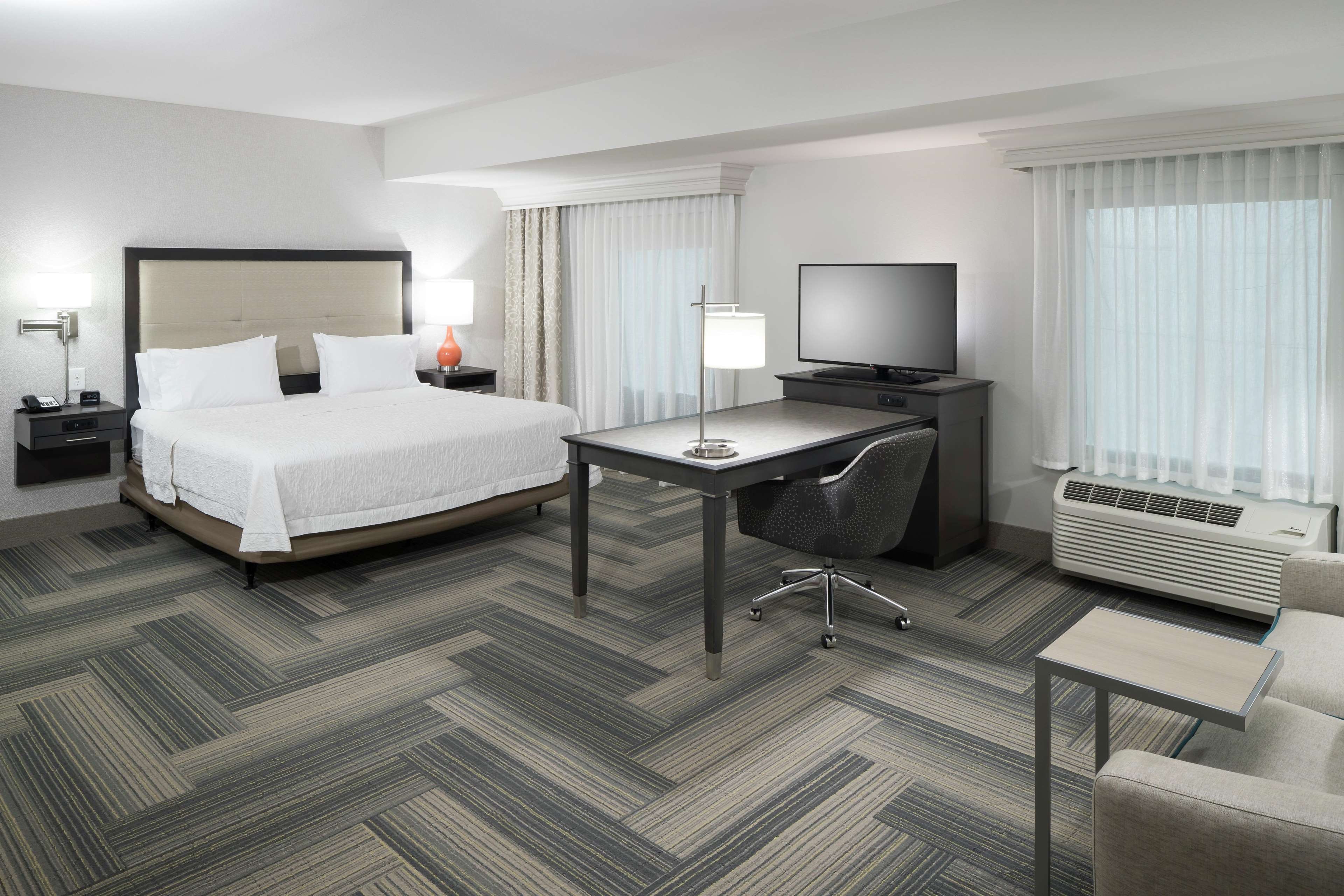 hampton inn and suites by hilton atlanta perimeter dunwoody