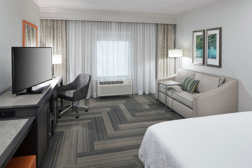 hampton inn and suites by hilton atlanta perimeter dunwoody